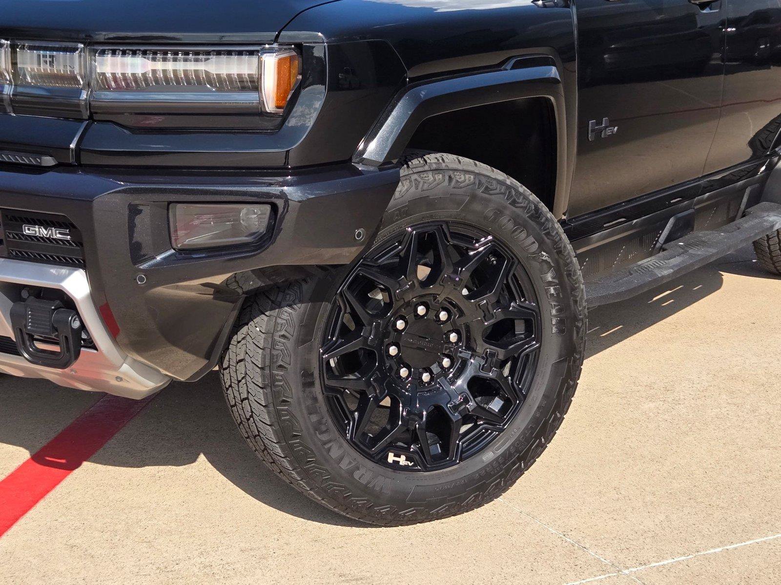 Used 2026 GMC Hummer EV SUV w/ LPO, Dark Essentials Package AWD/4WD image 7