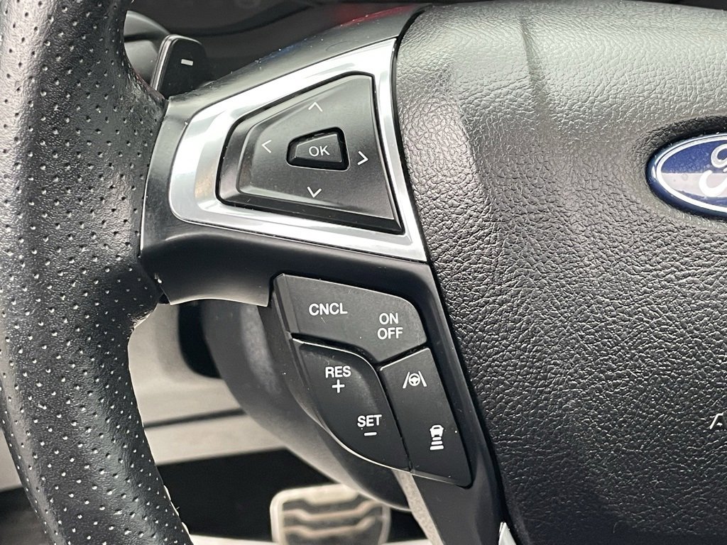 Used 2020 Ford Edge ST w/ Cold Weather Package image 32