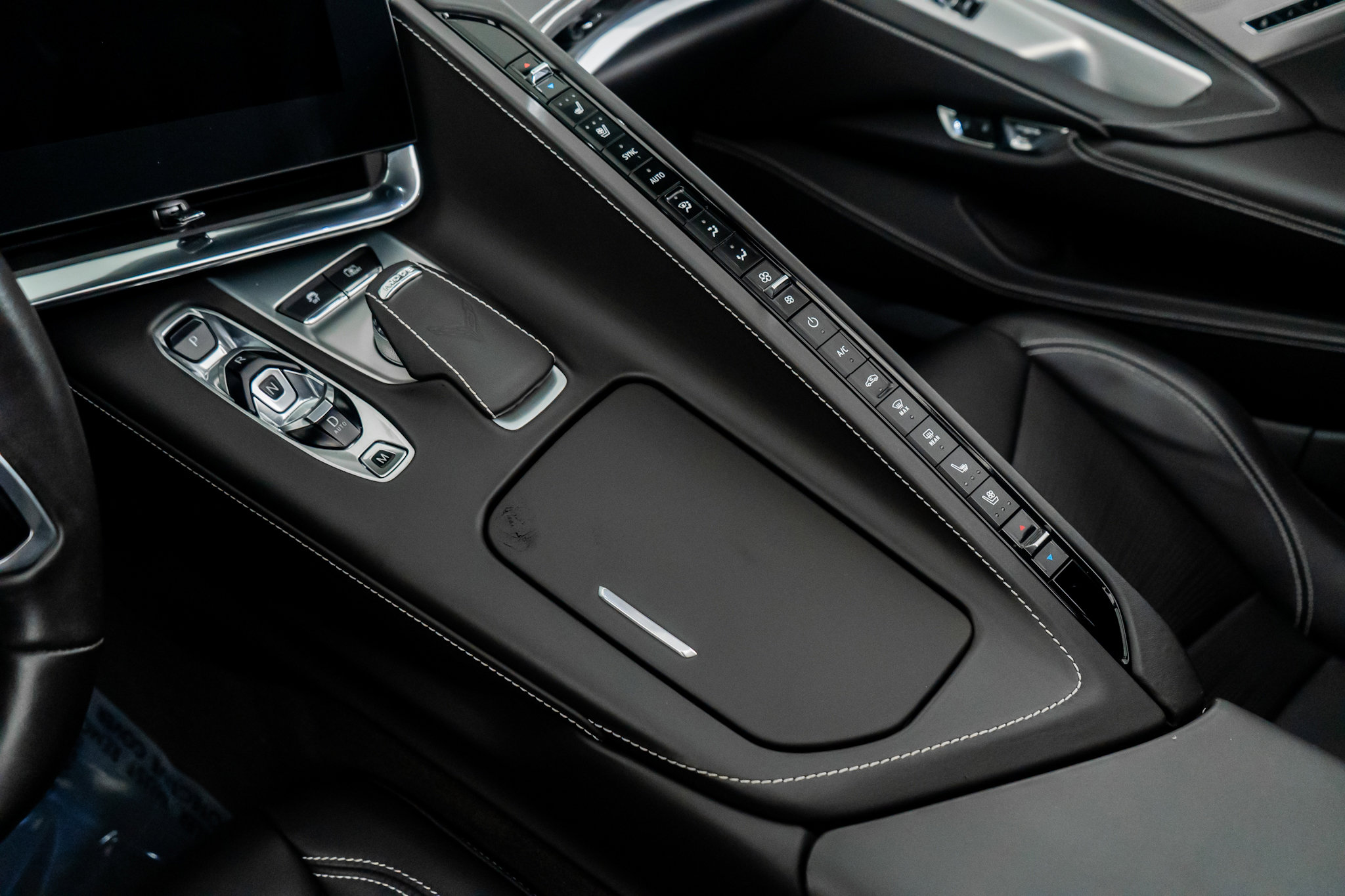 Used 2020 Chevrolet Corvette Stingray Premium Cpe w/ 3LT image 35