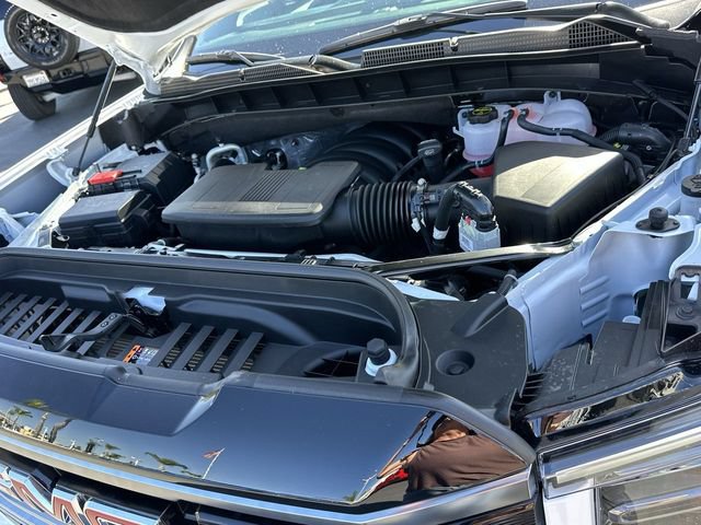 New 2026 GMC Sierra 1500 AT4 w/ AT4 Premium Package AWD/4WD image 32
