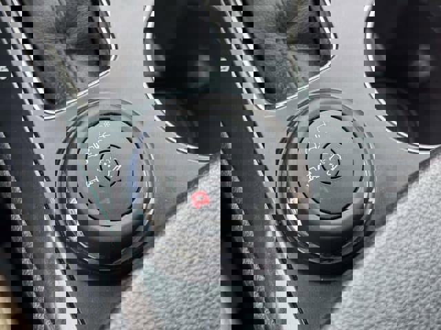 Used 2016 Ford Explorer XLT w/ Equipment Group 202A image 27