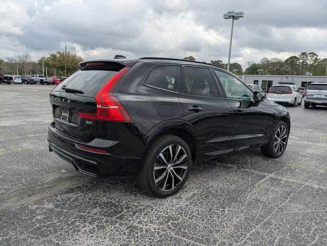 Used 2024 Volvo XC60 B5 Plus AWD/4WD image 7