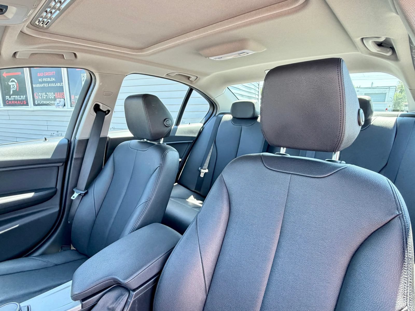 Used 2018 BMW 320i xDrive Sedan w/ Convenience Package AWD/4WD image 28