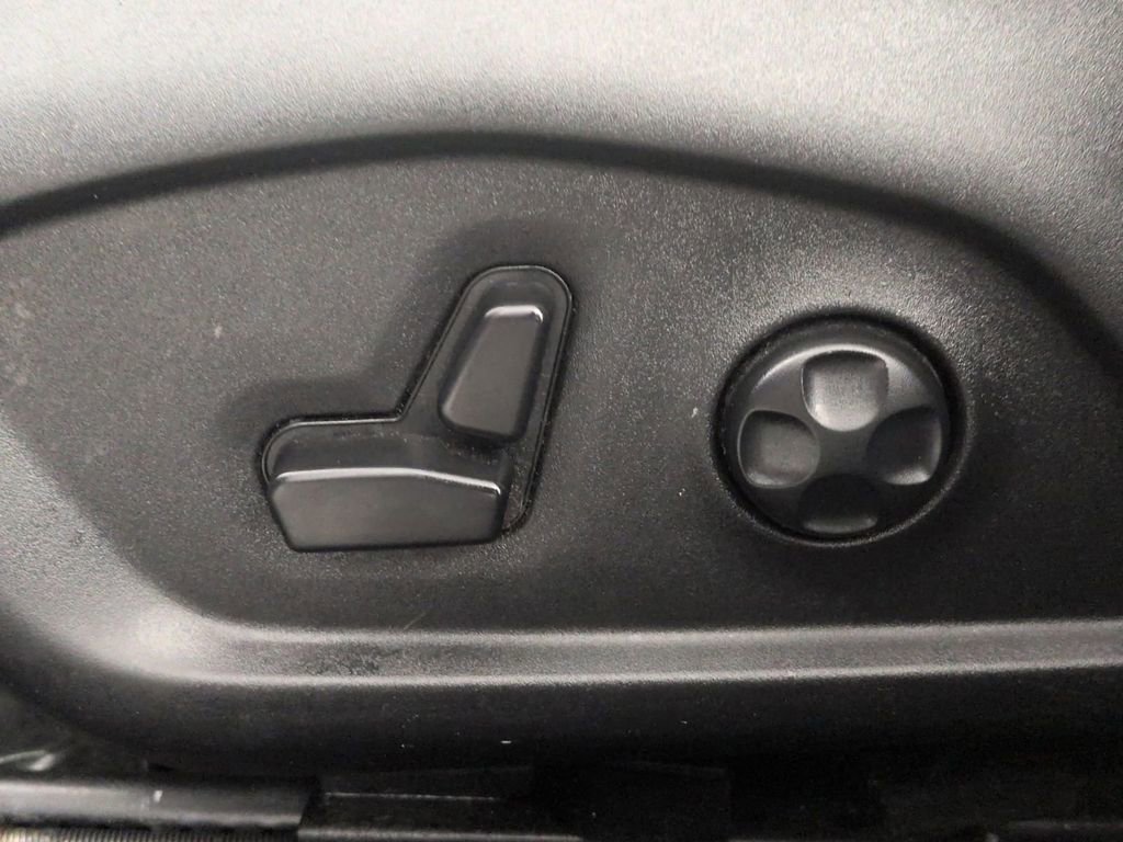 Used 2020 Jeep Compass Limited image 13