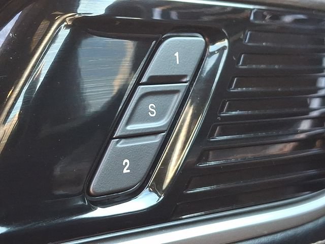 Used 2024 Jeep Wagoneer L Series III w/ Flexible Seating Group AWD/4WD image 29