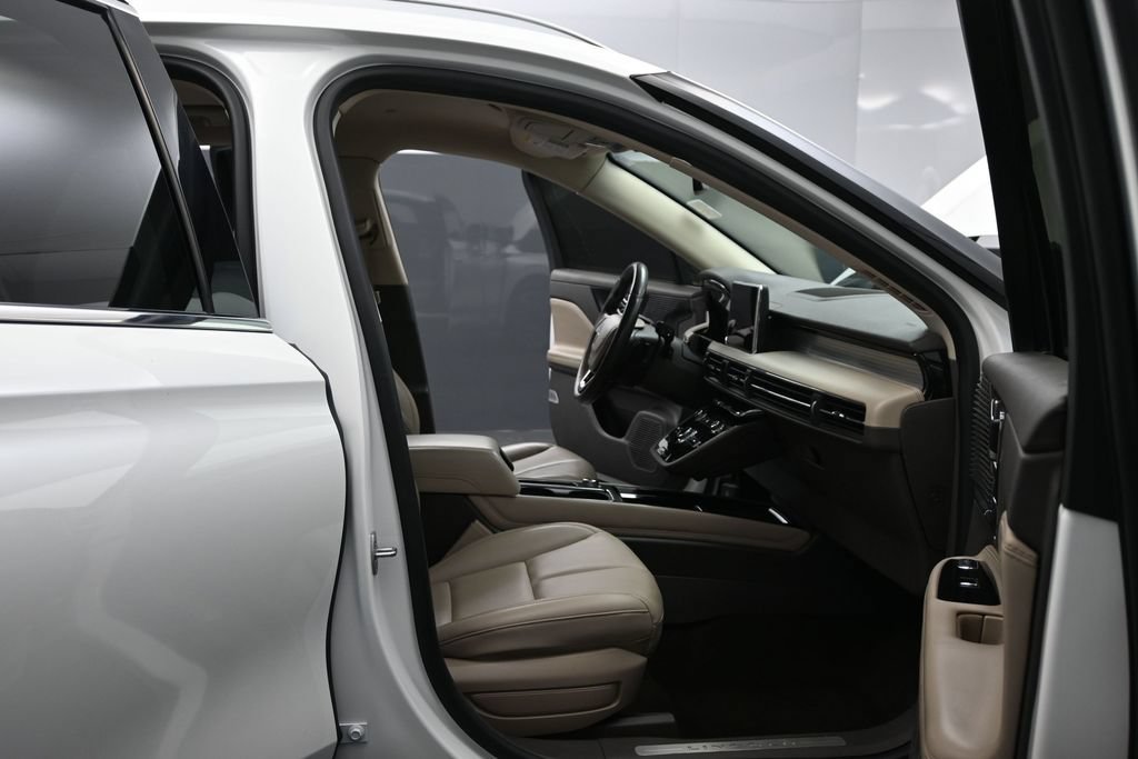 Used 2021 Lincoln Corsair AWD image 22