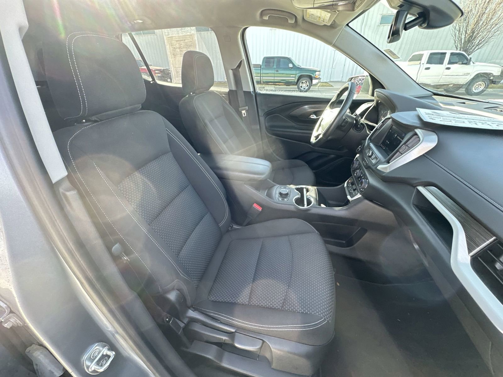 Used 2023 GMC Terrain SLE w/ Driver Convenience Package FWD image 26
