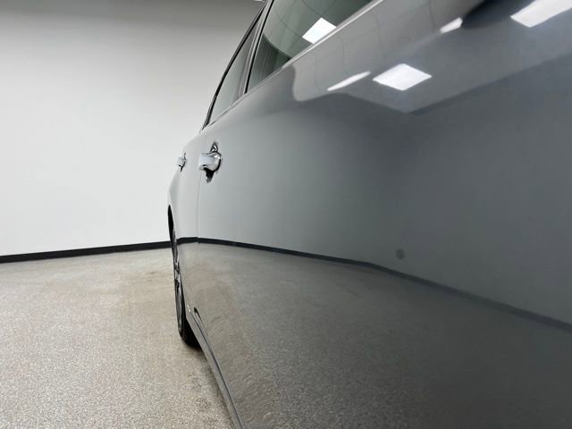 Used 2017 Nissan Altima 2.5 SL w/ Moonroof Package image 12