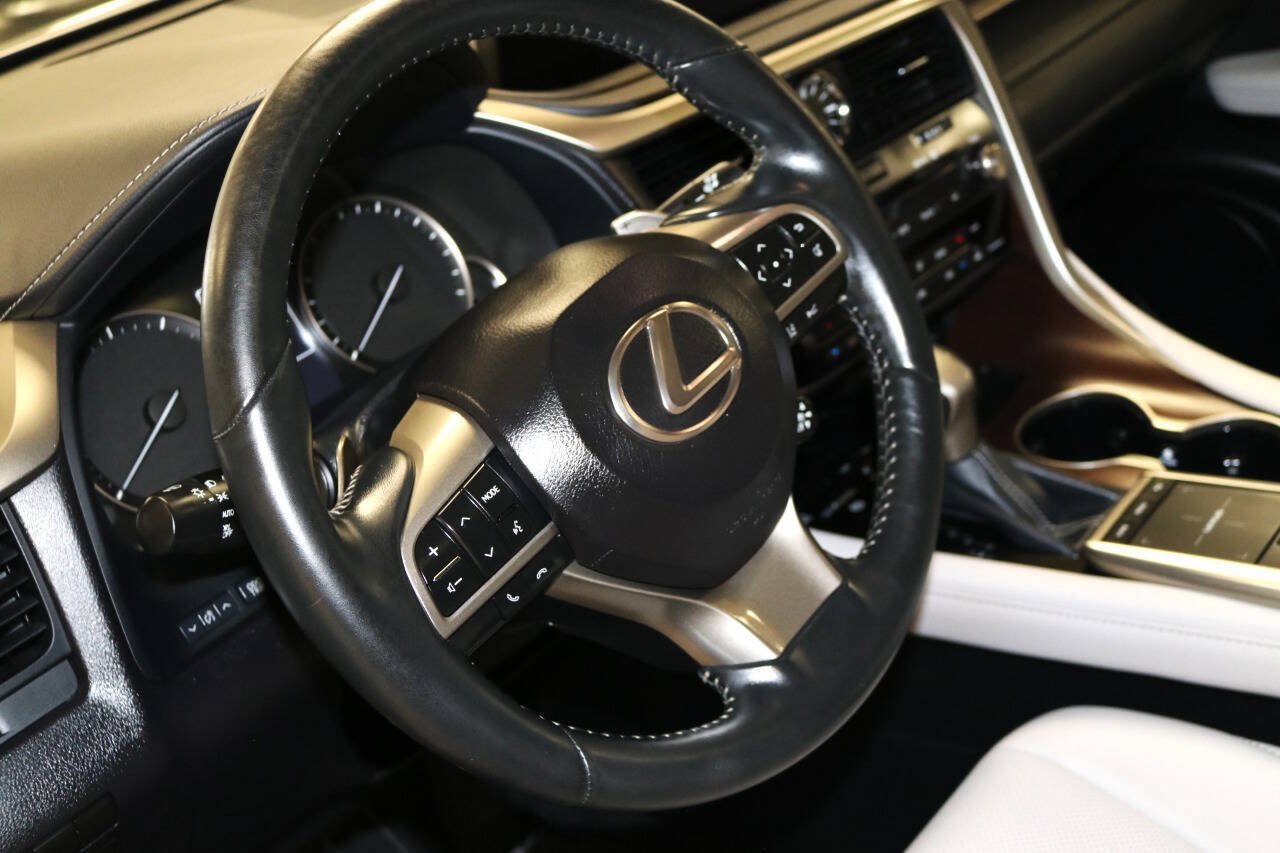 Used 2022 Lexus RX 350 FWD w/ Premium Package image 82