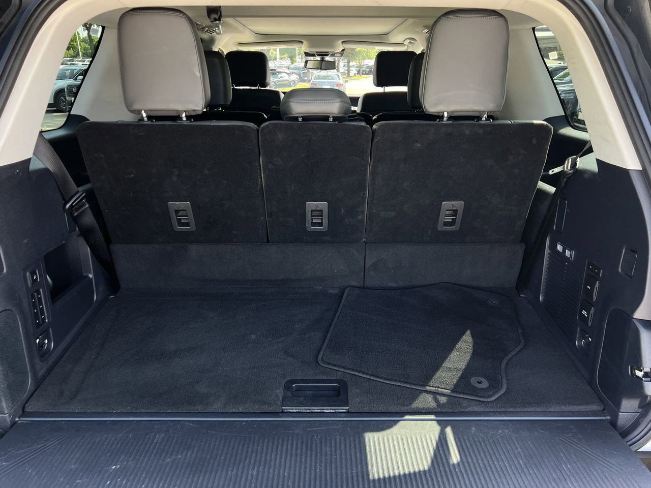 Used 2025 Ford Expedition Active image 31