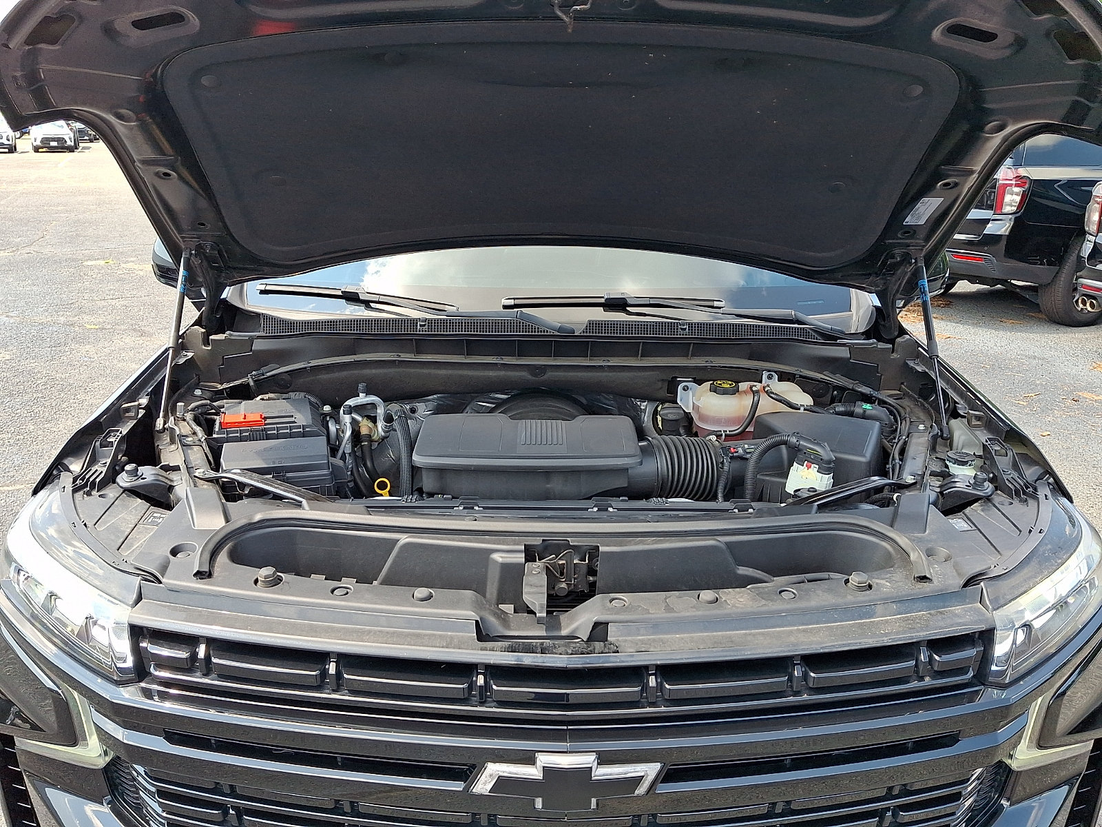 Used 2023 Chevrolet Suburban LT w/ LT Signature Plus Package AWD/4WD image 27
