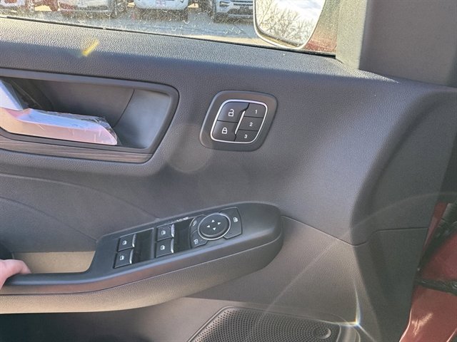 New 2026 Ford Escape Platinum image 9