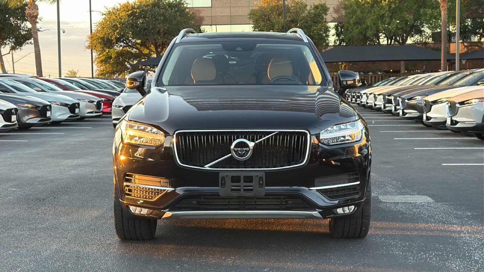 Used 2016 Volvo XC90 T6 Momentum w/ Momentum Plus Package AWD/4WD image 8