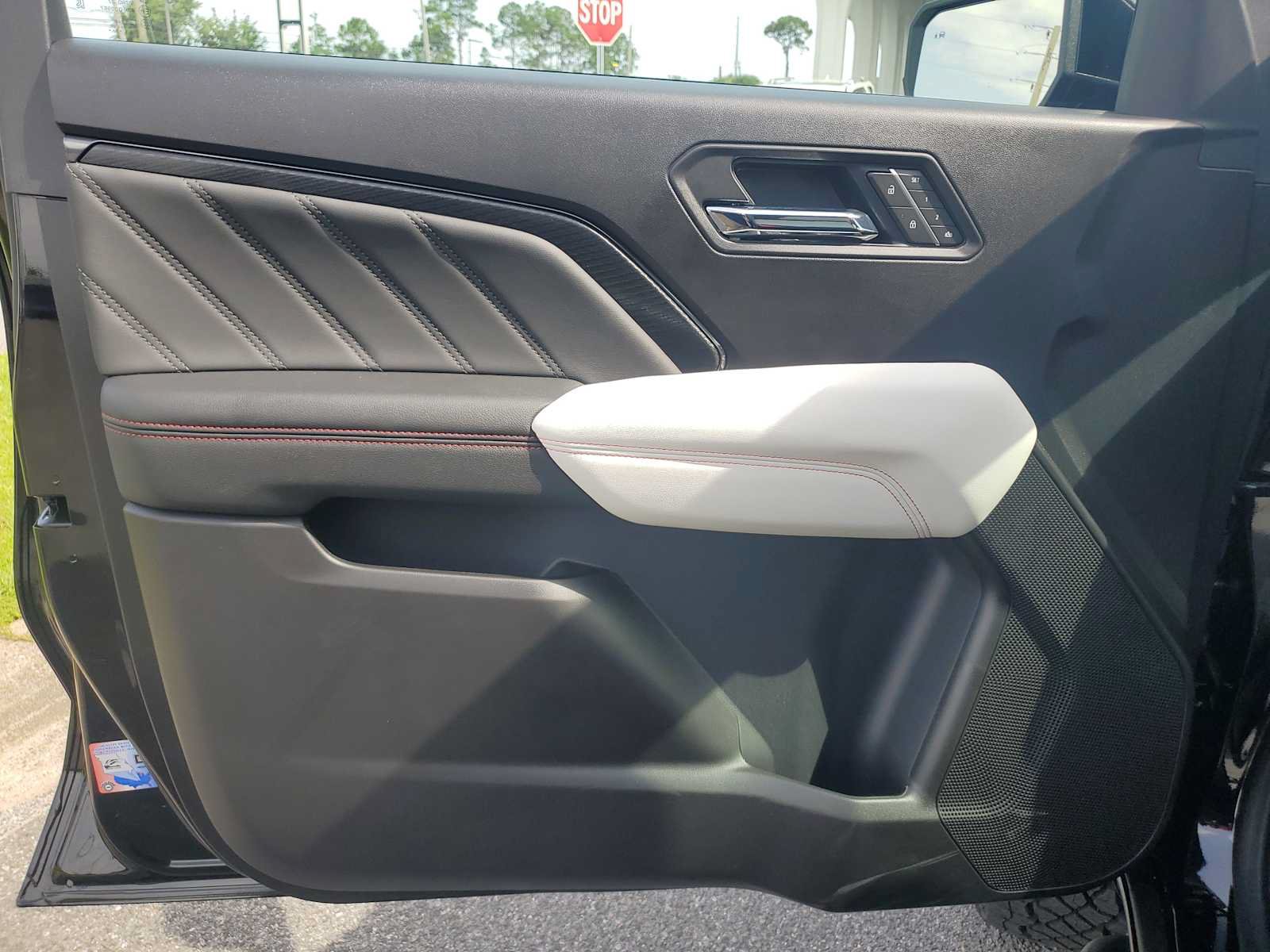 New 2026 GMC Canyon AT4X AWD/4WD image 23
