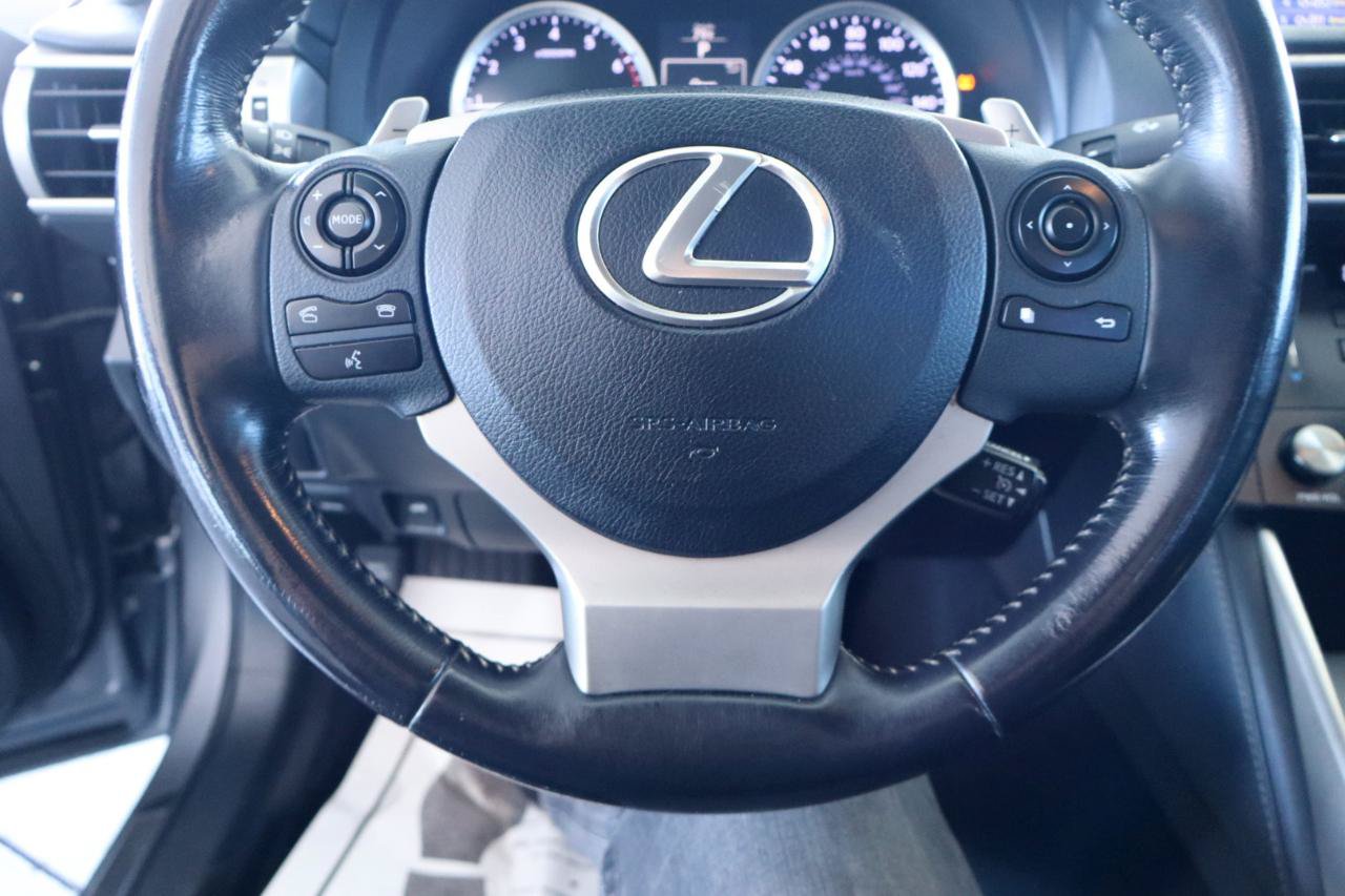 Used 2016 Lexus IS 200t RWD image 22