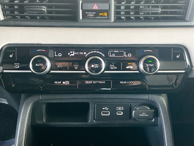 Used 2025 Honda Pilot Touring image 23