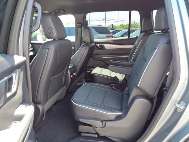 Used 2025 Buick Enclave Preferred image 19