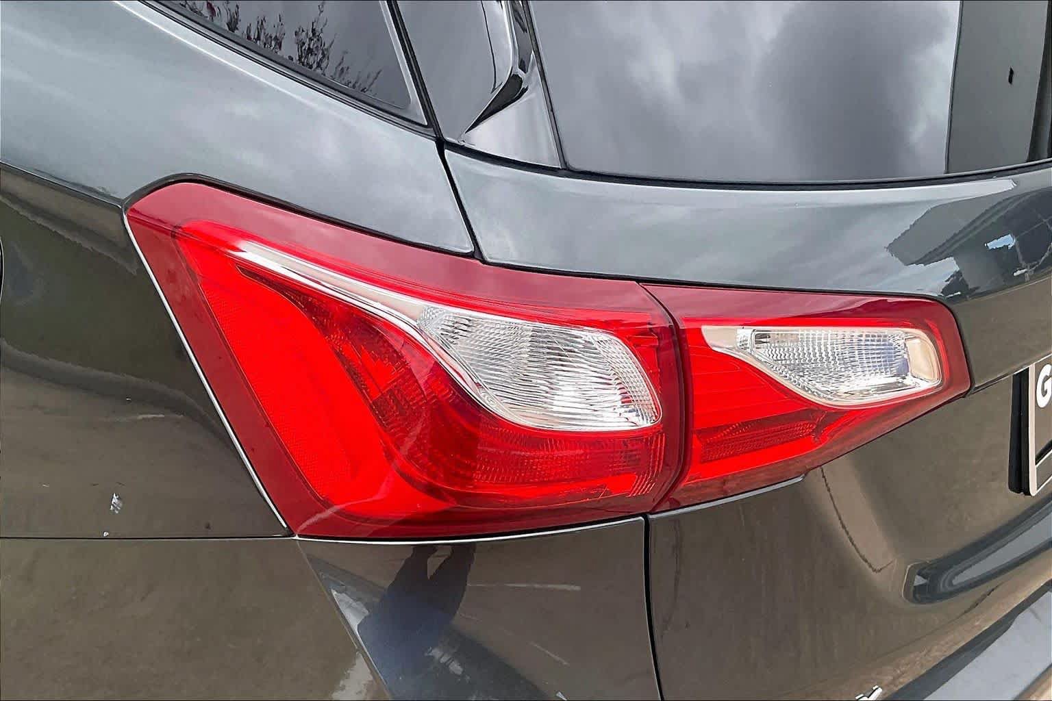 Used 2019 Chevrolet Equinox LT FWD image 28