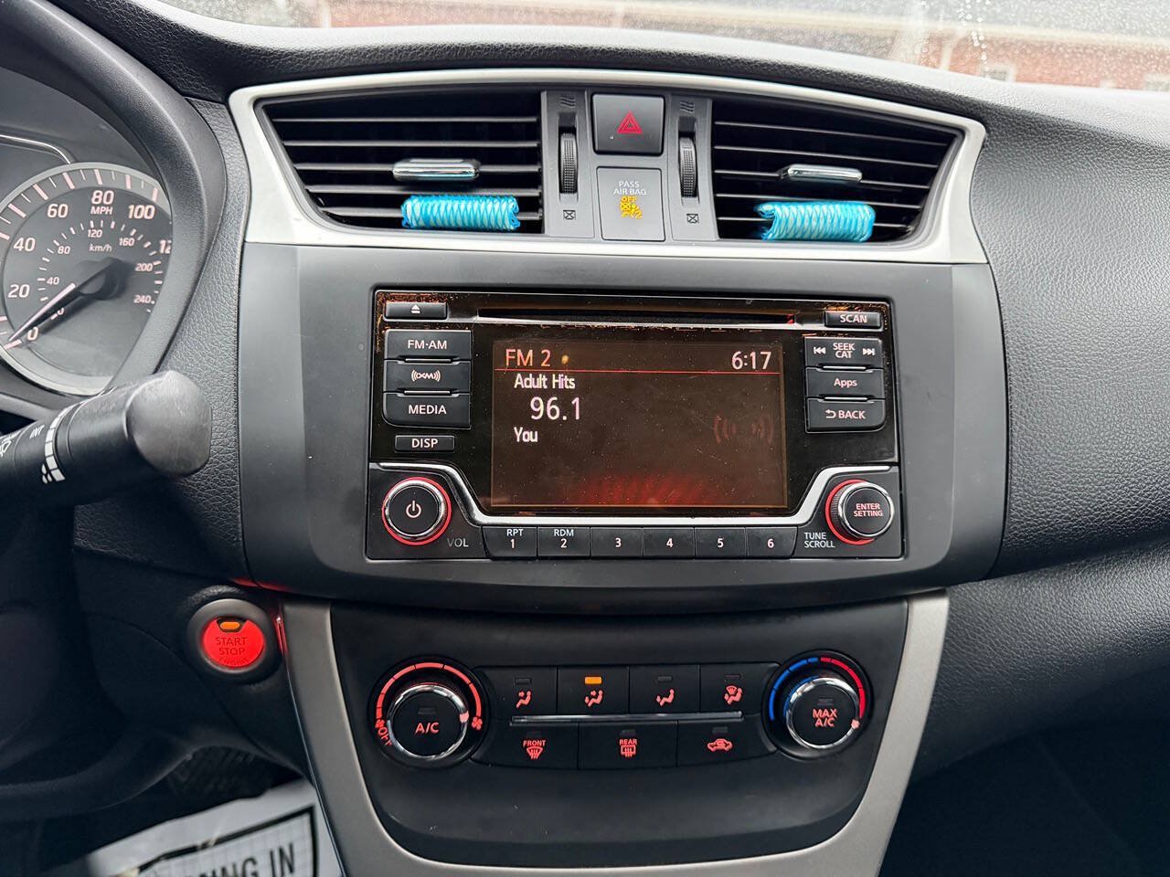 Used 2015 Nissan Sentra SV w/ Style Package FWD image 17