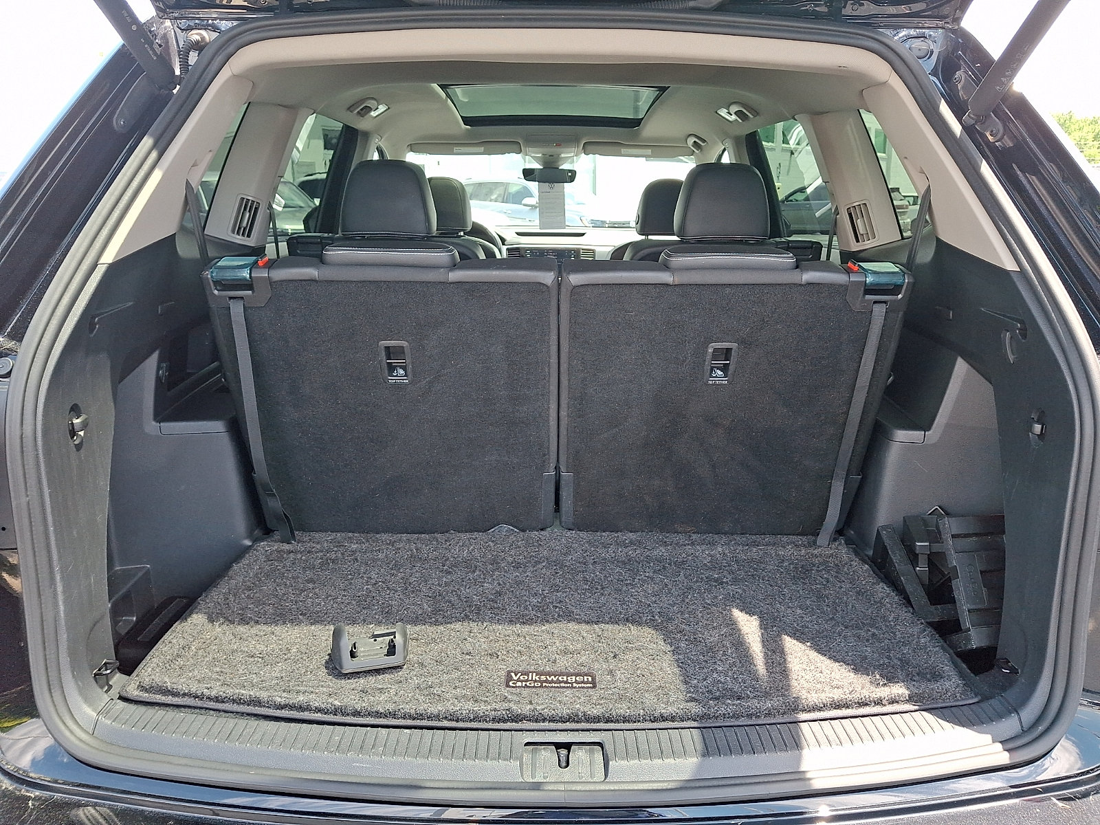 Certified 2023 Volkswagen Atlas SEL R-Line AWD/4WD image 31