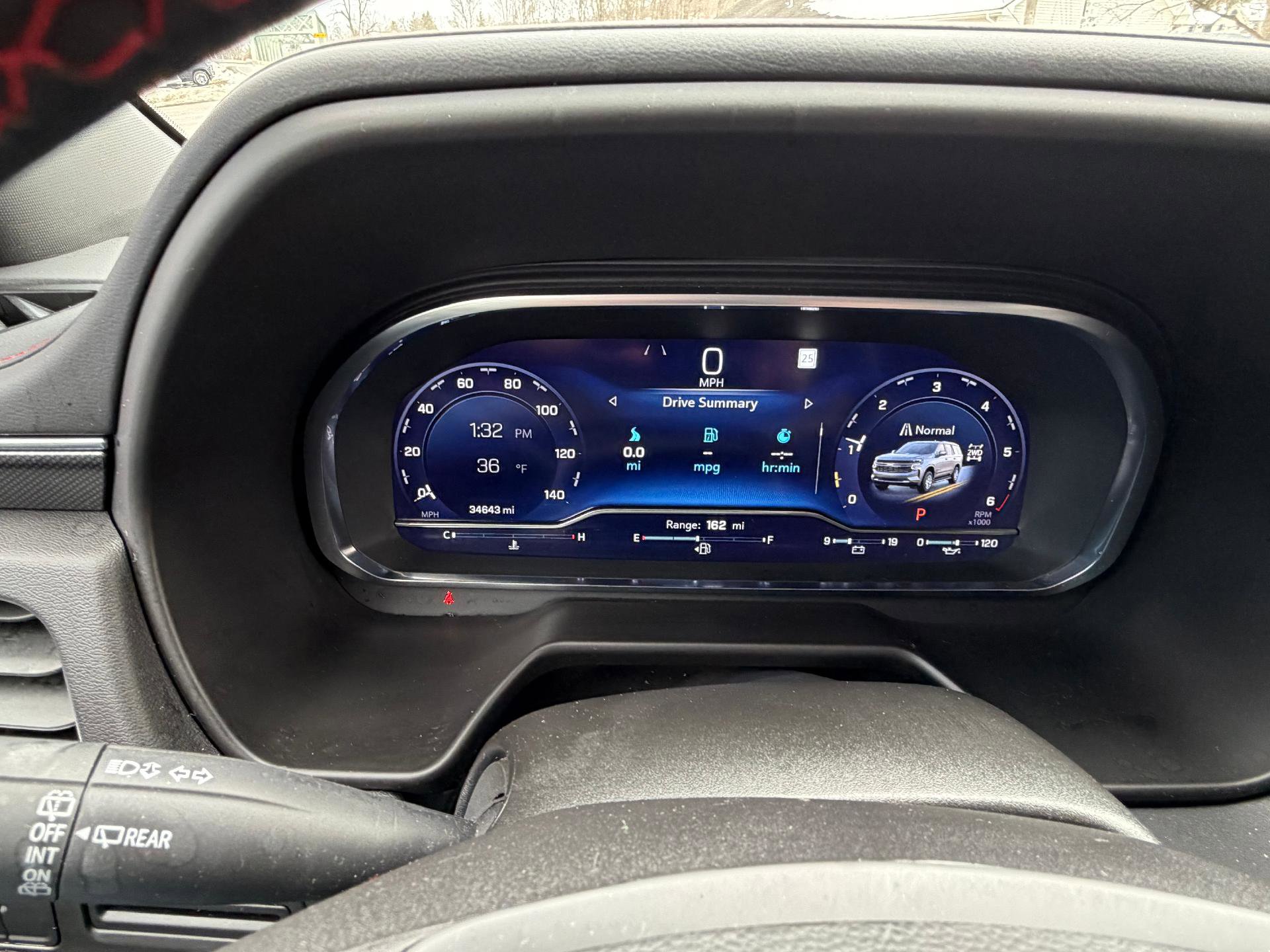 Used 2024 Chevrolet Suburban RST w/ Luxury Package image 27