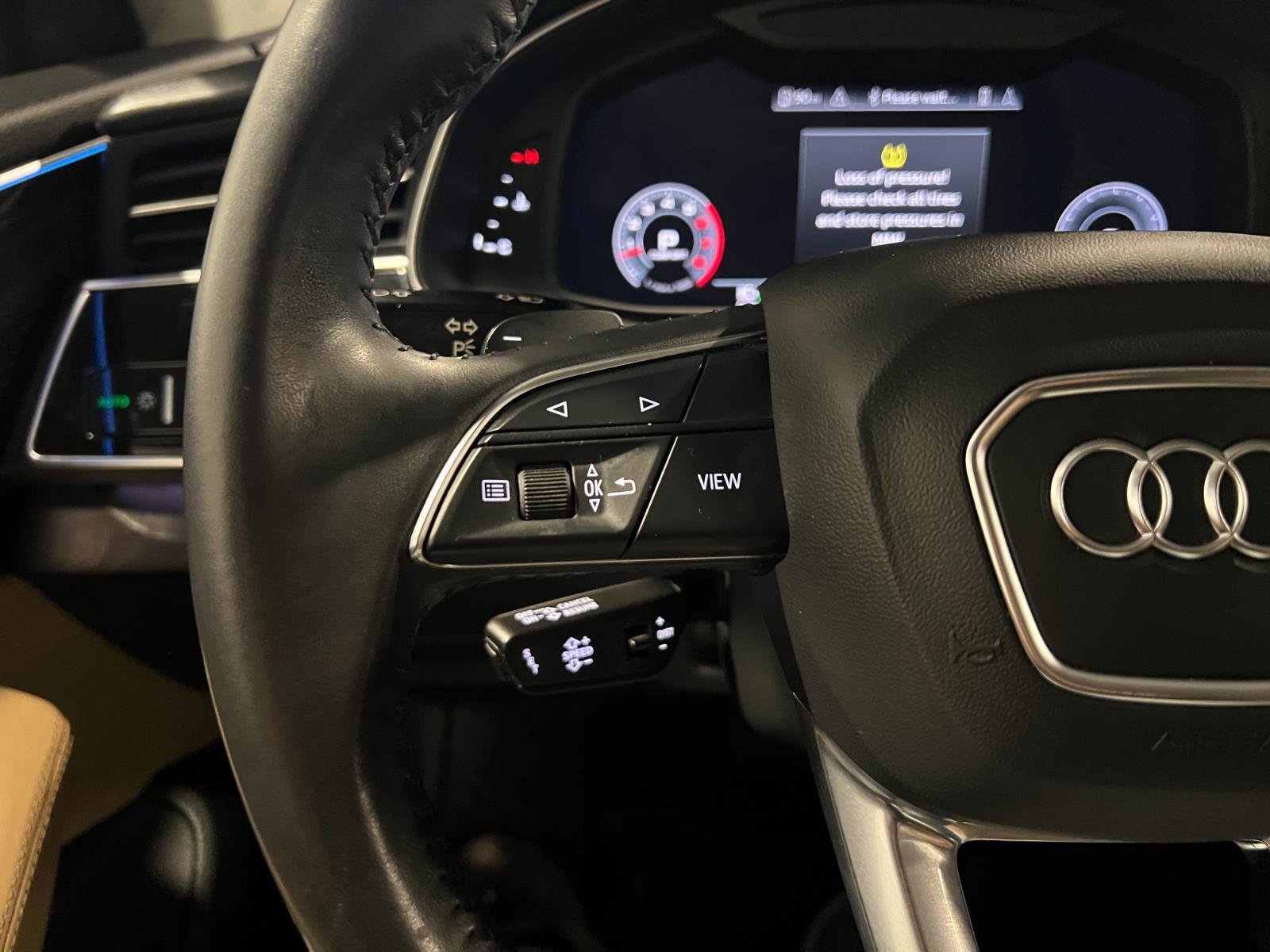 Used 2019 Audi Q8 Prestige image 13