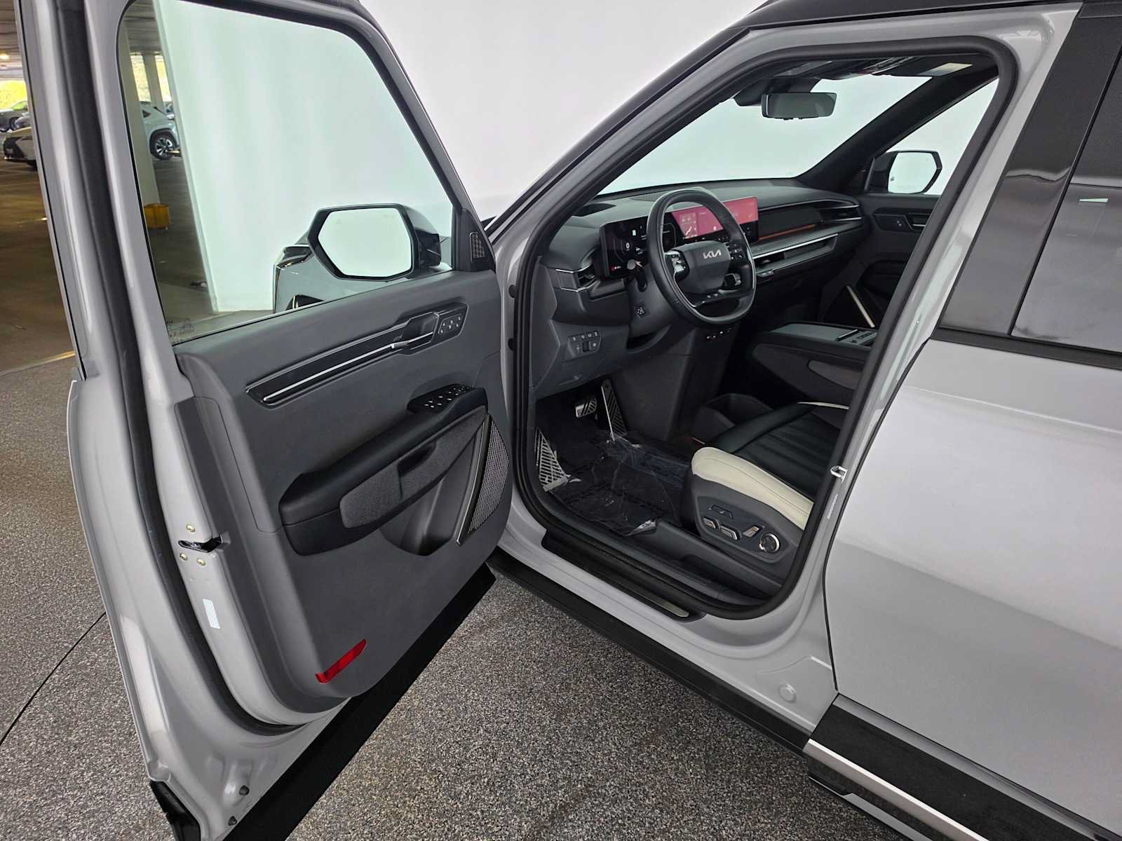 Used 2026 Kia EV9 GT-Line AWD/4WD image 21