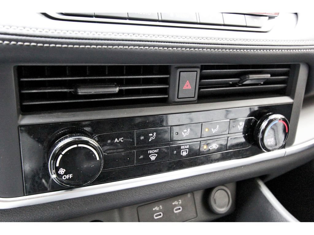 Certified 2025 Nissan Rogue S FWD image 22