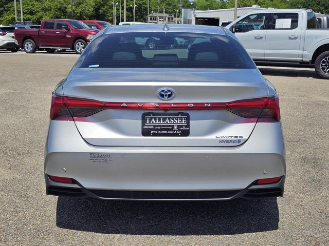 Used 2021 Toyota Avalon Limited w/ Advanced Safety Package FWD image 11