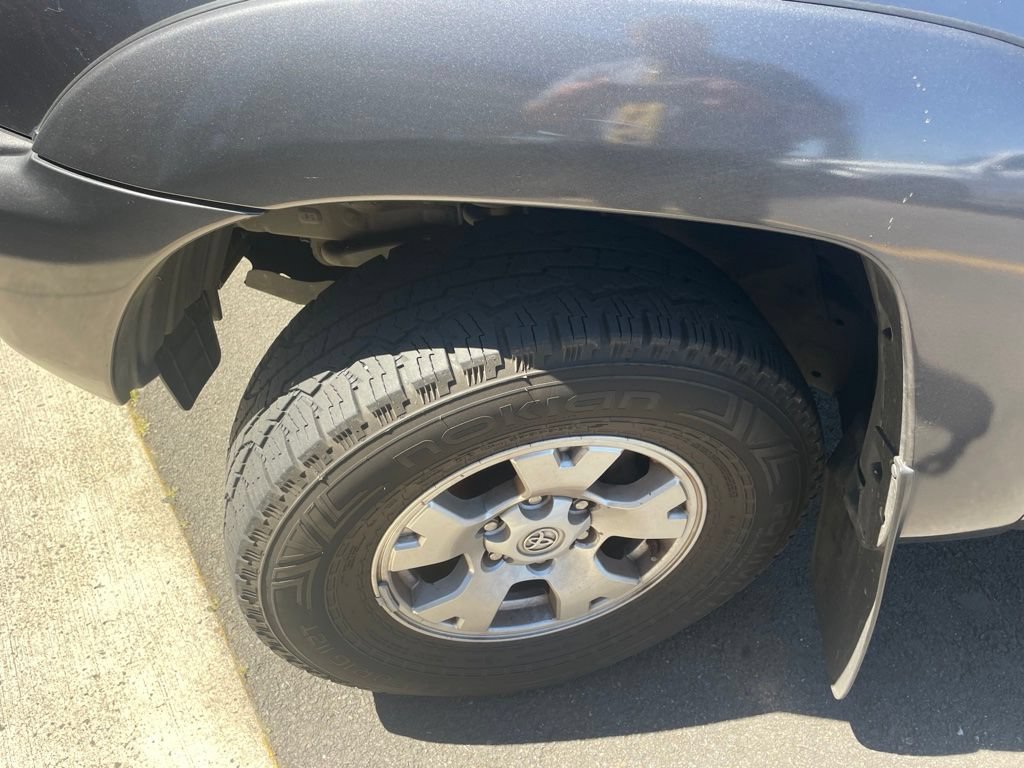 Used 2014 Toyota Tacoma 4x4 Double Cab w/ TRD Off-Road Package image 10