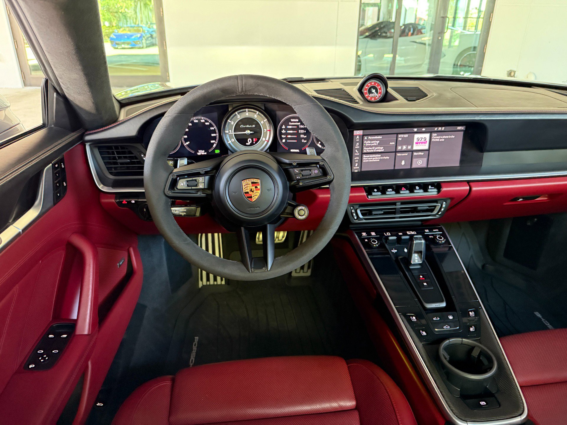 Used 2021 Porsche 911 Turbo S image 33