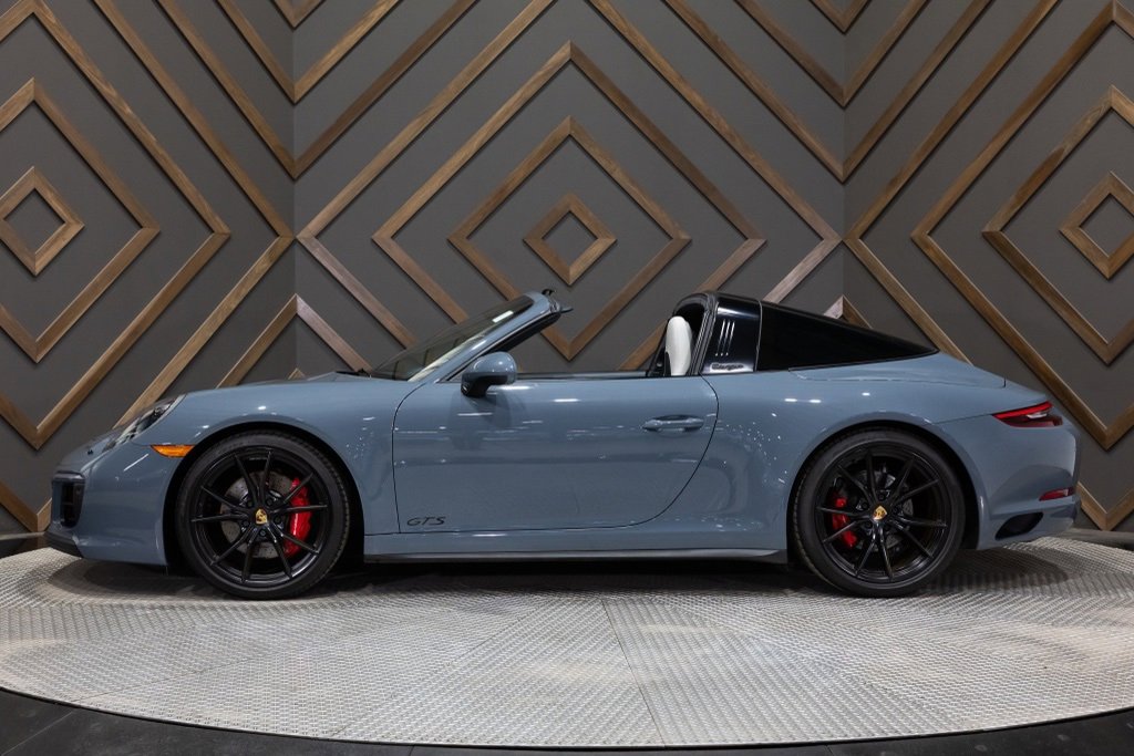 Used 2018 Porsche 911 Targa 4 GTS image 9