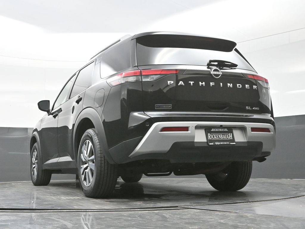 Used 2025 Nissan Pathfinder SL image 31
