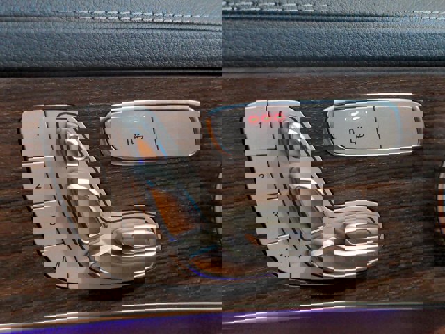 Certified 2020 Mercedes-Benz GLC 43 AMG 4MATIC image 22