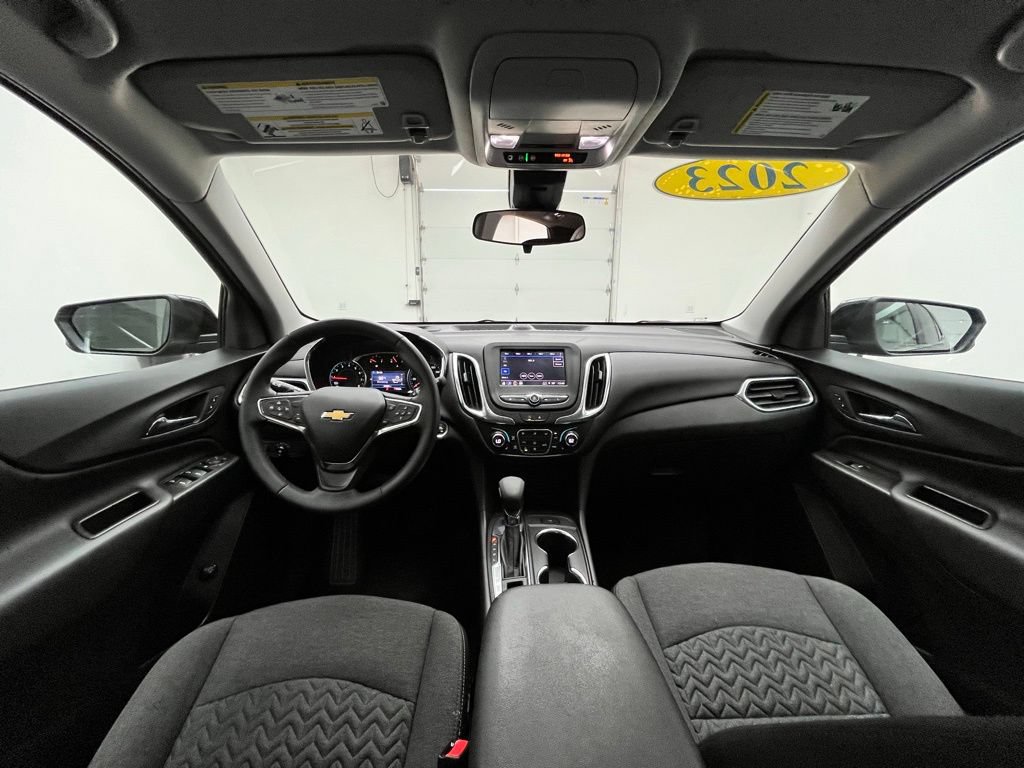 Used 2023 Chevrolet Equinox LT AWD/4WD image 4