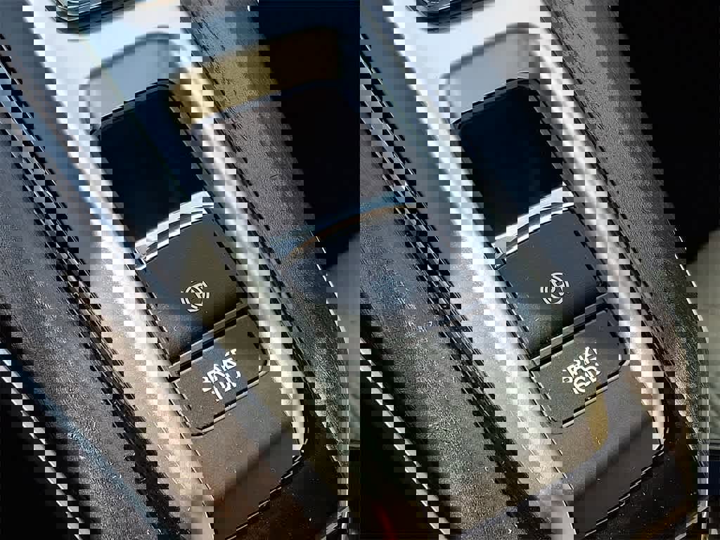 Used 2018 Honda Clarity Touring image 25