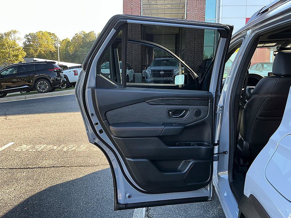 Used 2026 Honda Passport TrailSport image 23