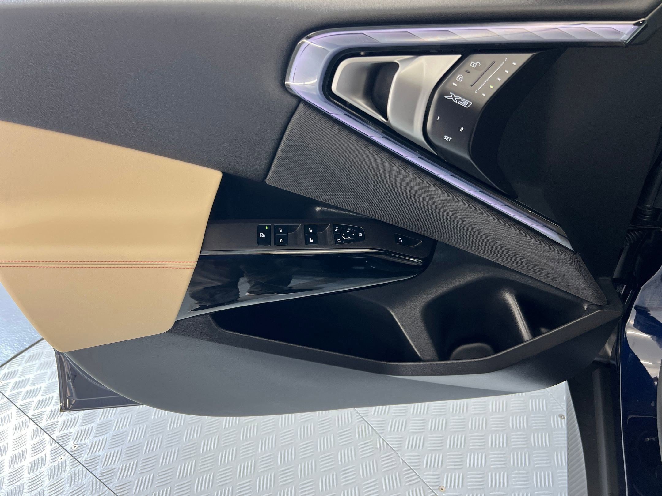 Used 2026 BMW X3 xDrive30 w/ Premium Package image 12