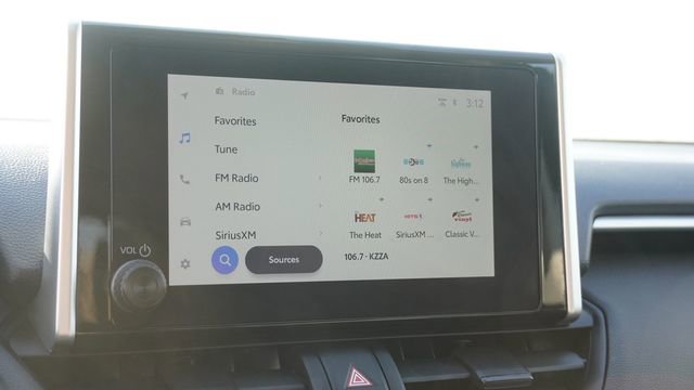 Used 2024 Toyota RAV4 XLE image 21