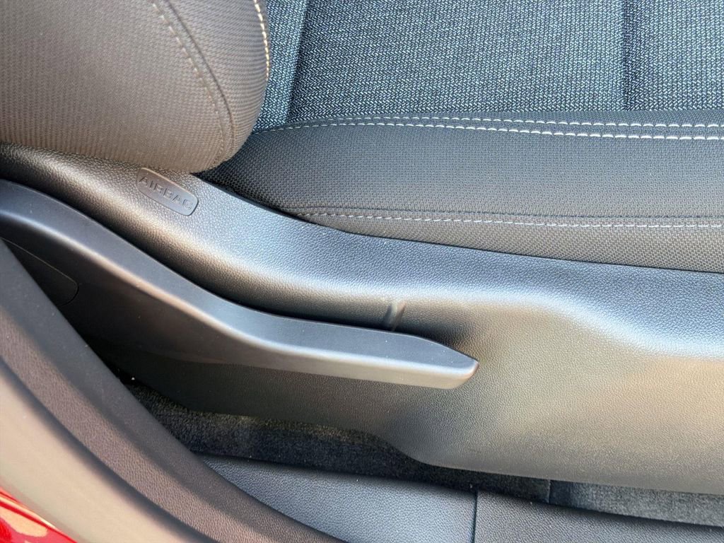 Used 2026 GMC Terrain Elevation image 31