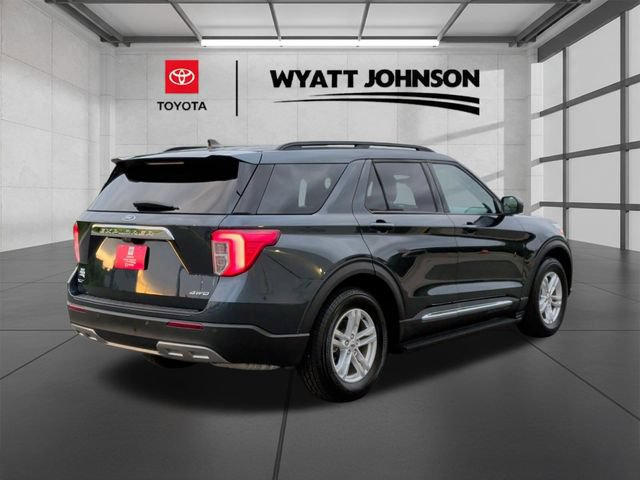 Used 2023 Ford Explorer XLT w/ Equipment Group 202A AWD/4WD image 5