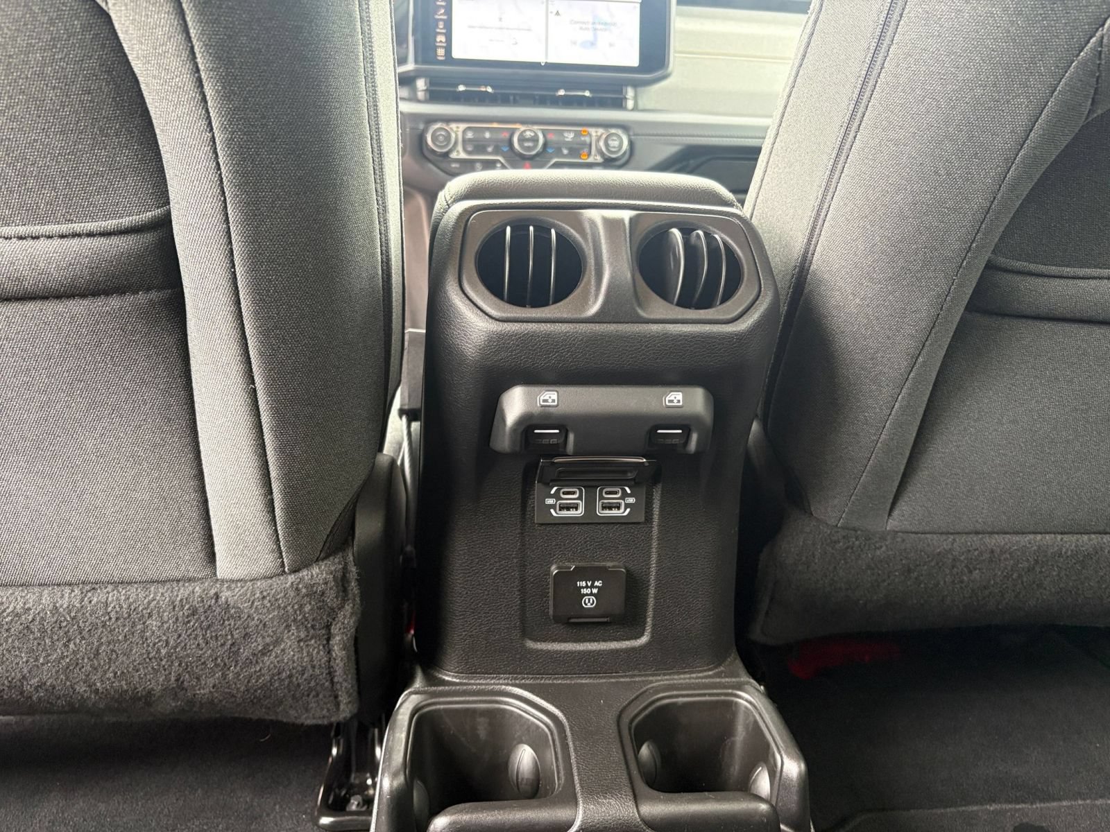 Used 2025 Jeep Wrangler Unlimited Sahara AWD/4WD image 22