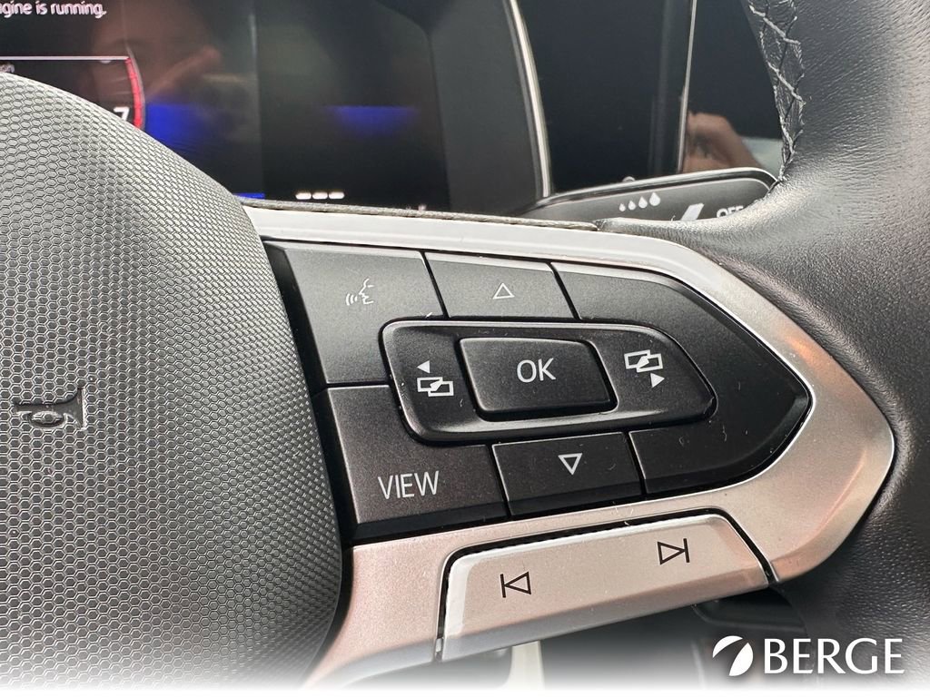 Used 2025 Volkswagen Jetta Sport FWD image 37