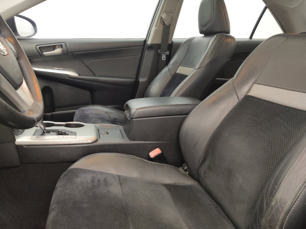 Used 2014 Toyota Camry SE image 17