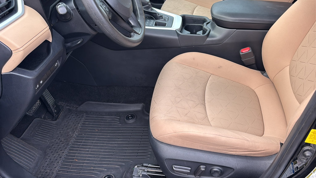 Used 2020 Toyota RAV4 XLE w/ Convenience Package AWD/4WD image 27