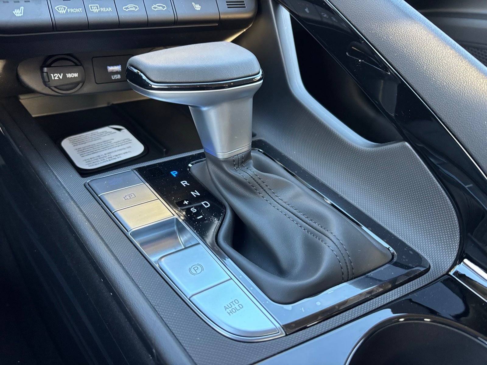 New 2026 Hyundai Elantra Limited image 25