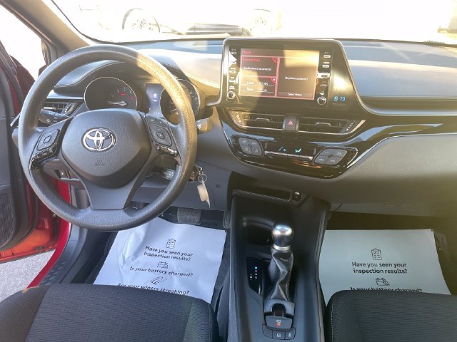 Used 2019 Toyota C-HR LE FWD image 15