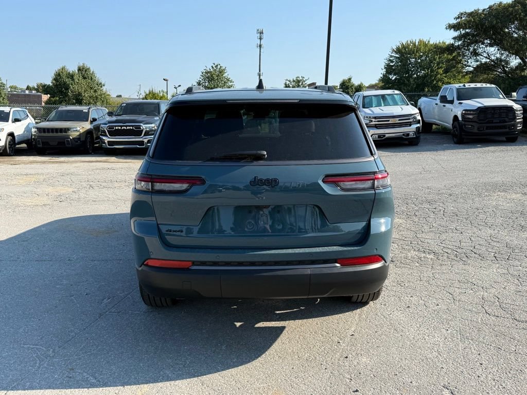 New 2027 Jeep Grand Cherokee L Limited w/ Limited Altitude Package AWD/4WD image 7
