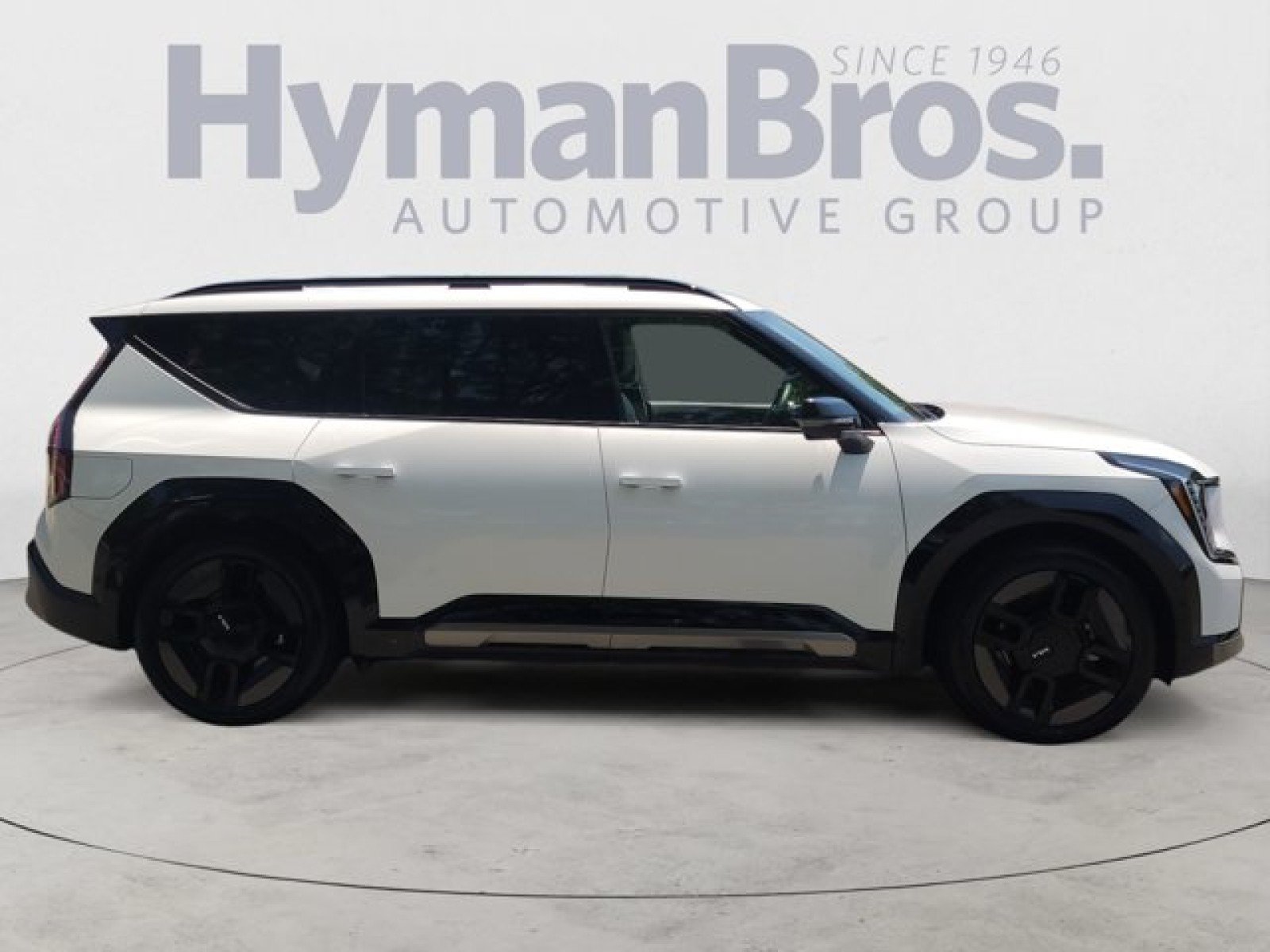Used 2025 Kia EV9 GT-Line AWD/4WD image 2