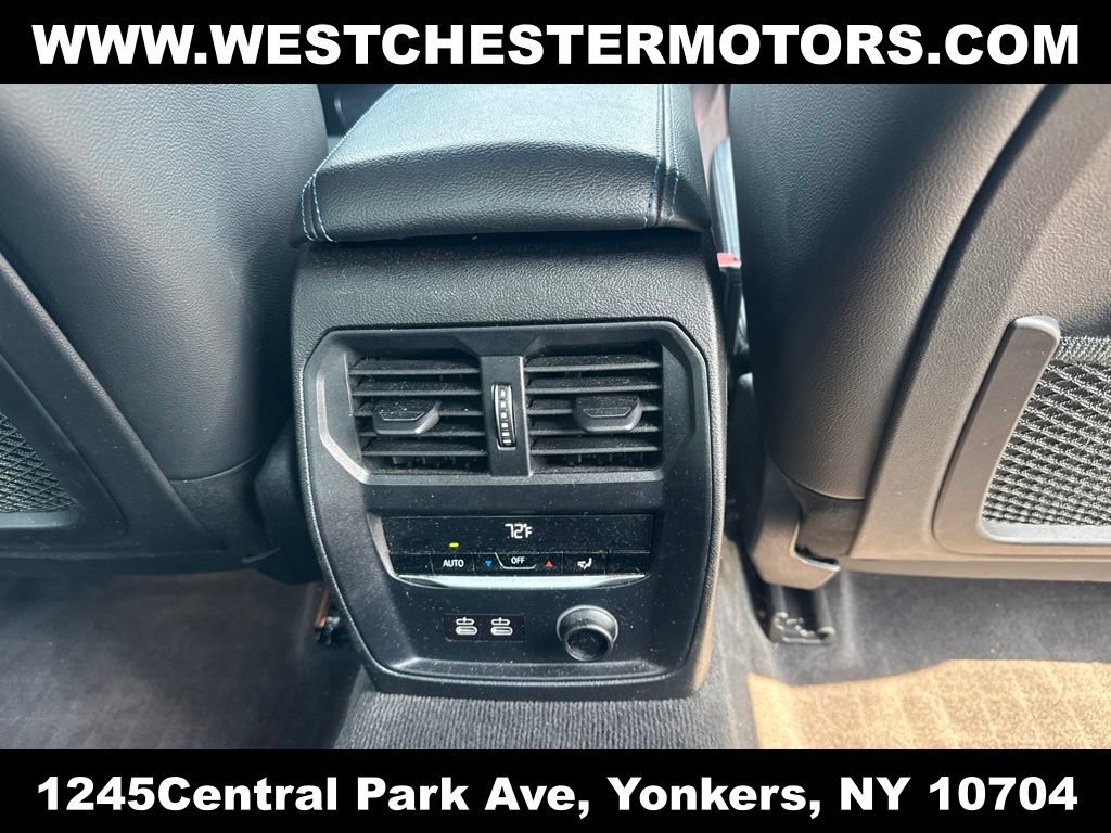 Used 2019 BMW 330i xDrive Sedan w/ M Sport Package AWD/4WD image 20